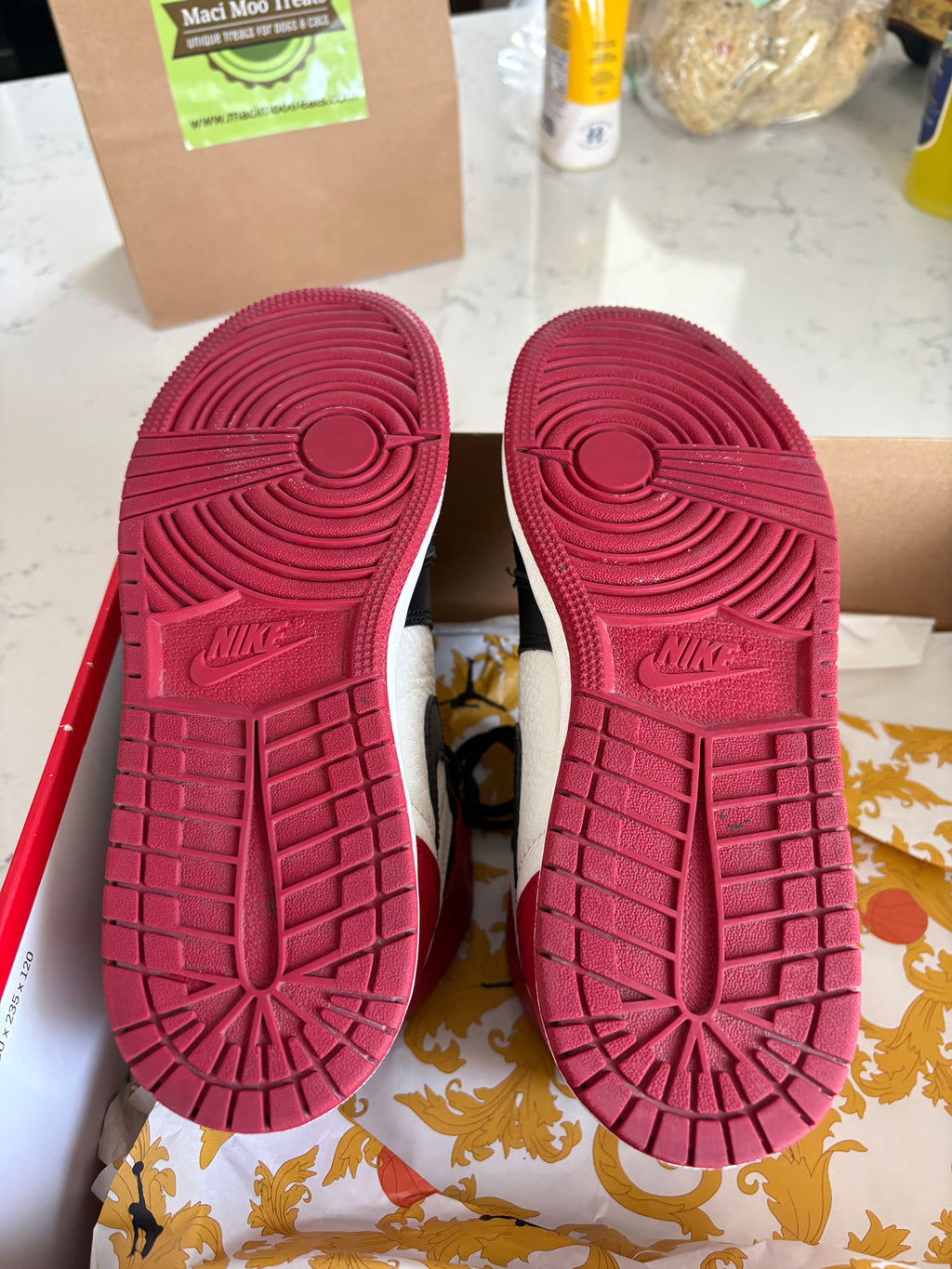 Air Jordan 1 Retro High OG "Bred Toe" — Size 5Y (GS)