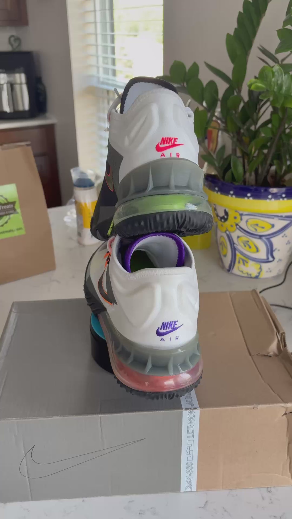 Nike LeBron XVIII Low — Size 8.5